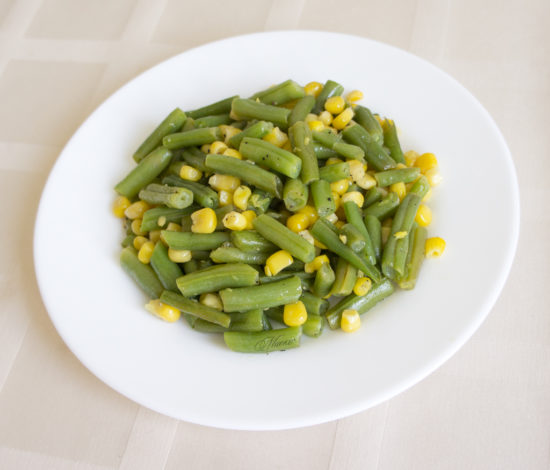 Стручковая фасоль с кукурузой