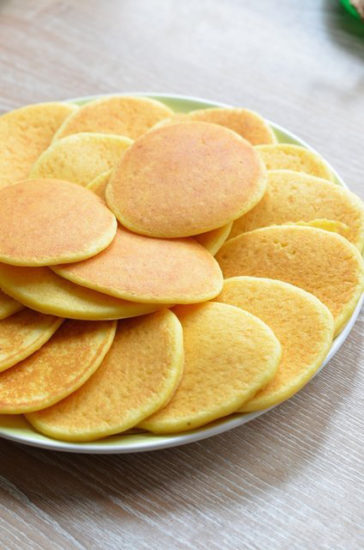 Доминиканские сырные лепёшки из кукурузной муки